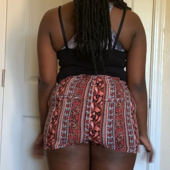 Red Patterned Shorts - Picture 4 of 4